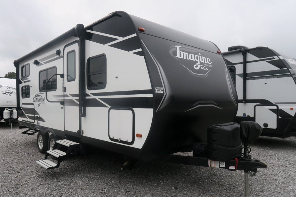 Vue avant des grandes catégories de Roulotte